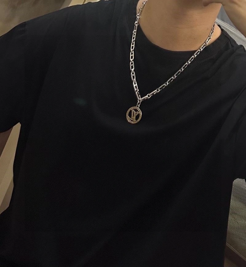 Durable Louis Vuitton Necklaces 249292
