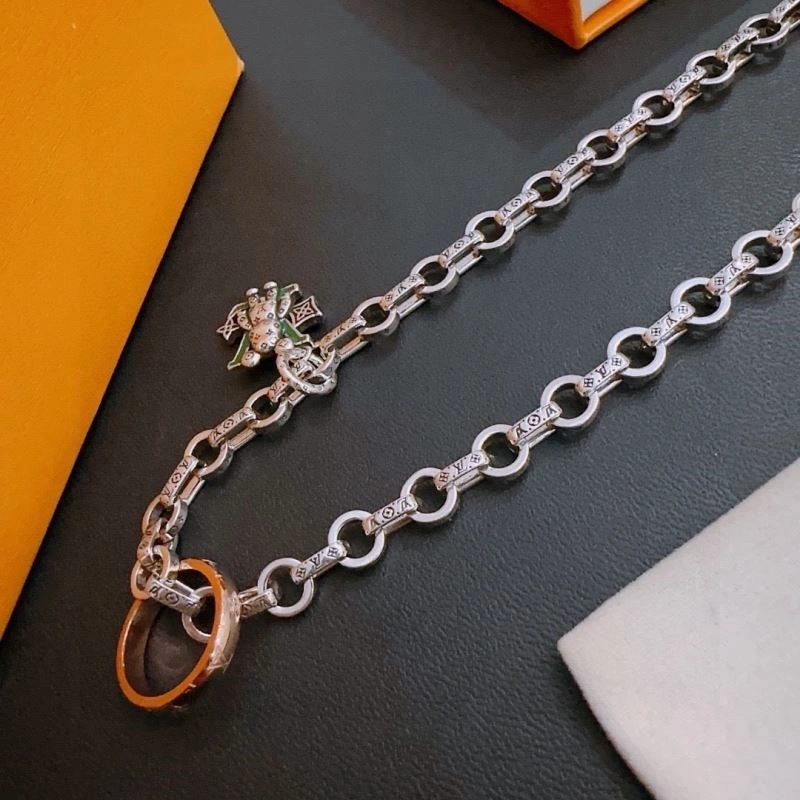 UrbanChic Louis Vuitton Necklaces 249273