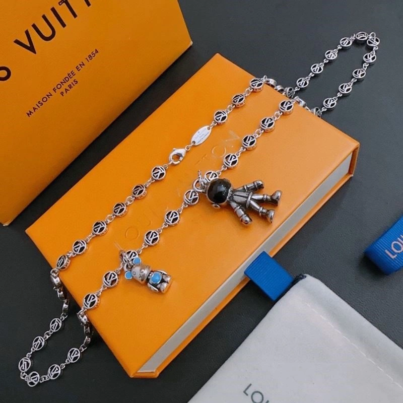 SportInspired Louis Vuitton Necklaces 249290