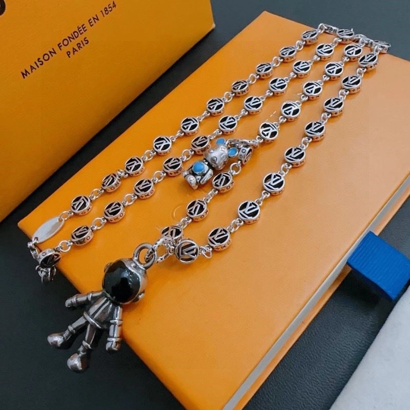 SportInspired Louis Vuitton Necklaces 249290