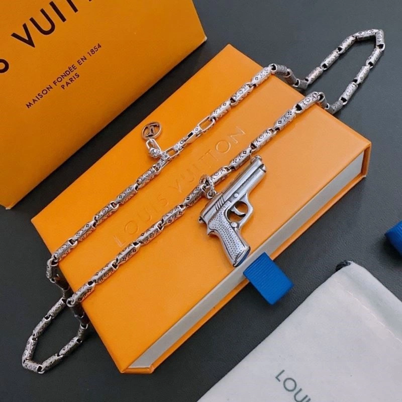 Louis Vuitton Necklaces Lightweight 249271