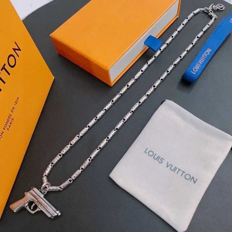 Louis Vuitton Necklaces Lightweight 249271