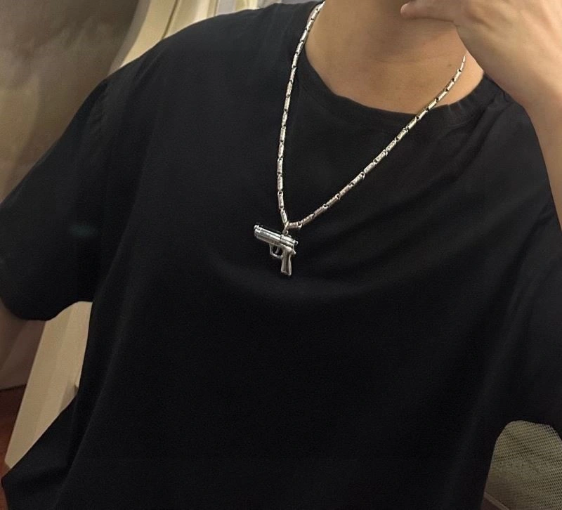 Louis Vuitton Necklaces Lightweight 249271