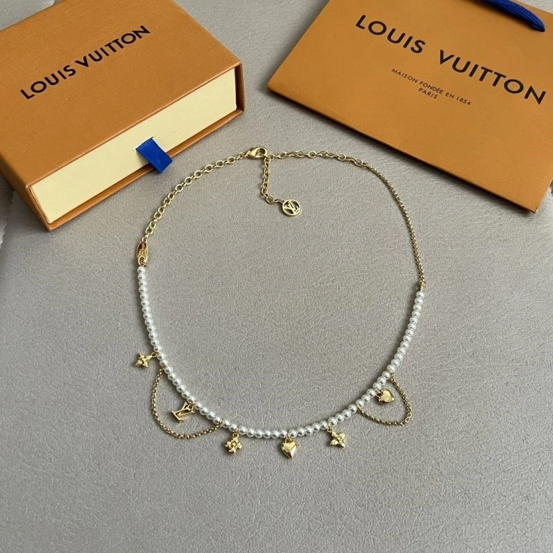 Stylish Louis Vuitton Necklaces 249270
