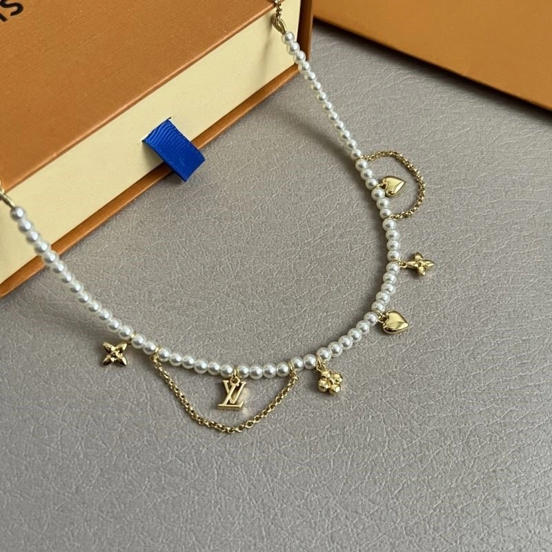 Stylish Louis Vuitton Necklaces 249270