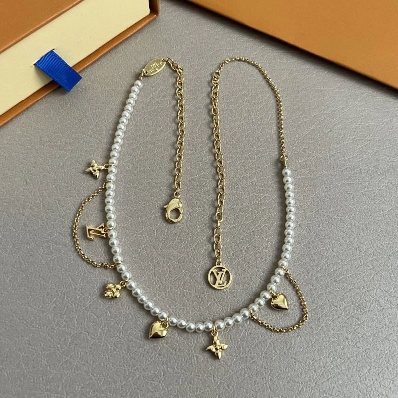Stylish Louis Vuitton Necklaces 249270