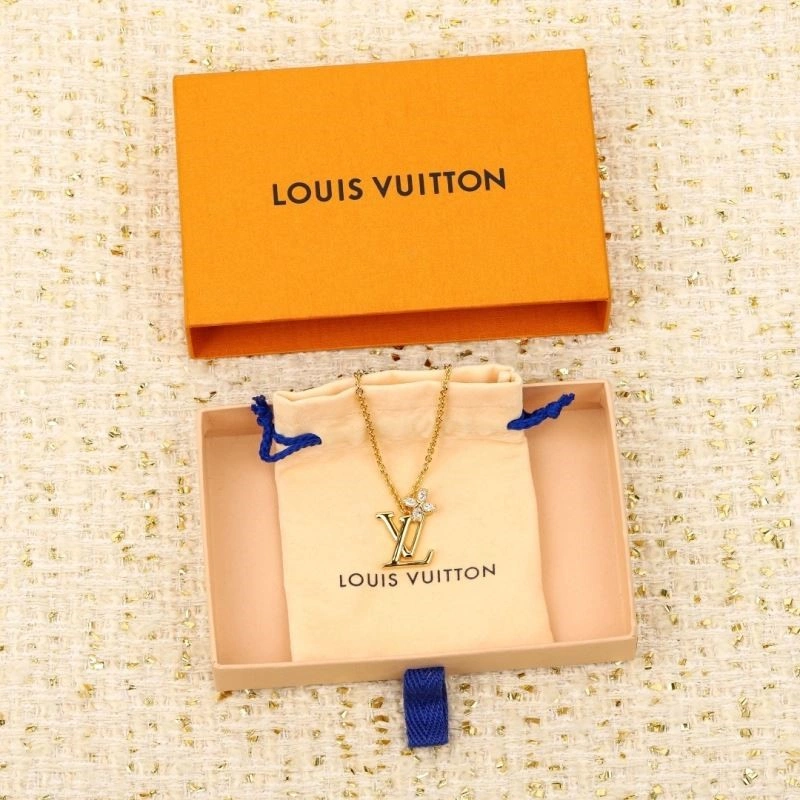 Louis Vuitton Necklaces SportInspired 249268