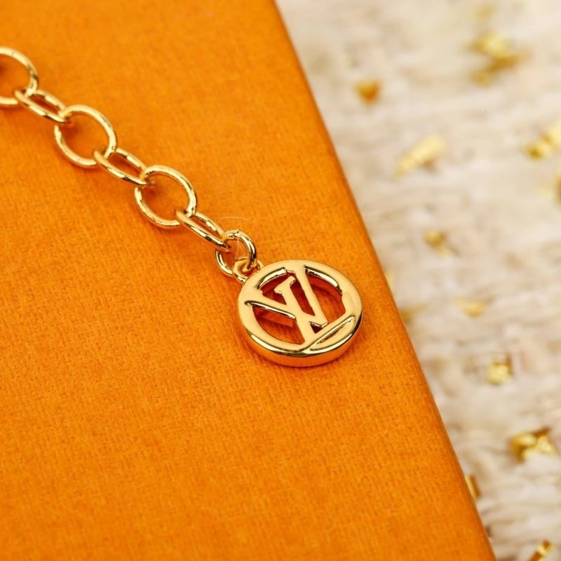 Louis Vuitton Necklaces SportInspired 249268