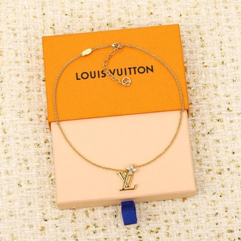 Louis Vuitton Necklaces SportInspired 249268
