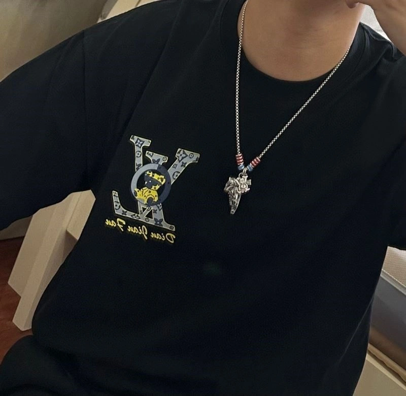 Seasonal Louis Vuitton Necklaces 249267