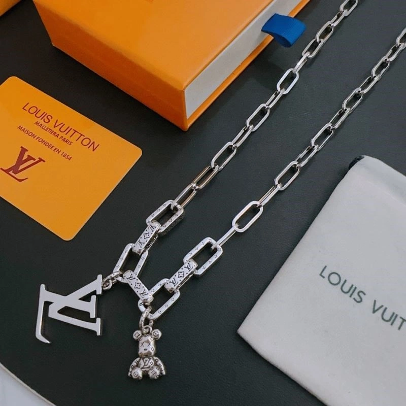 Bright Louis Vuitton Necklaces 249264