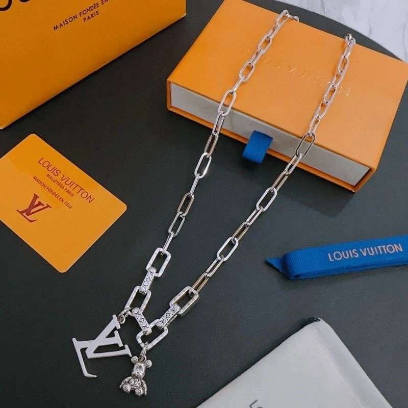 Bright Louis Vuitton Necklaces 249264