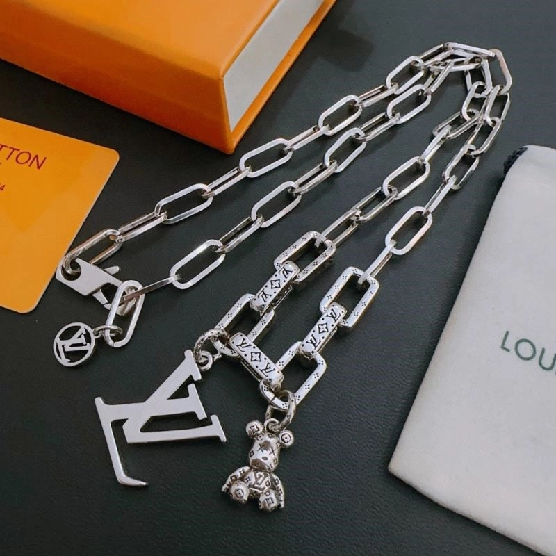 Bright Louis Vuitton Necklaces 249264