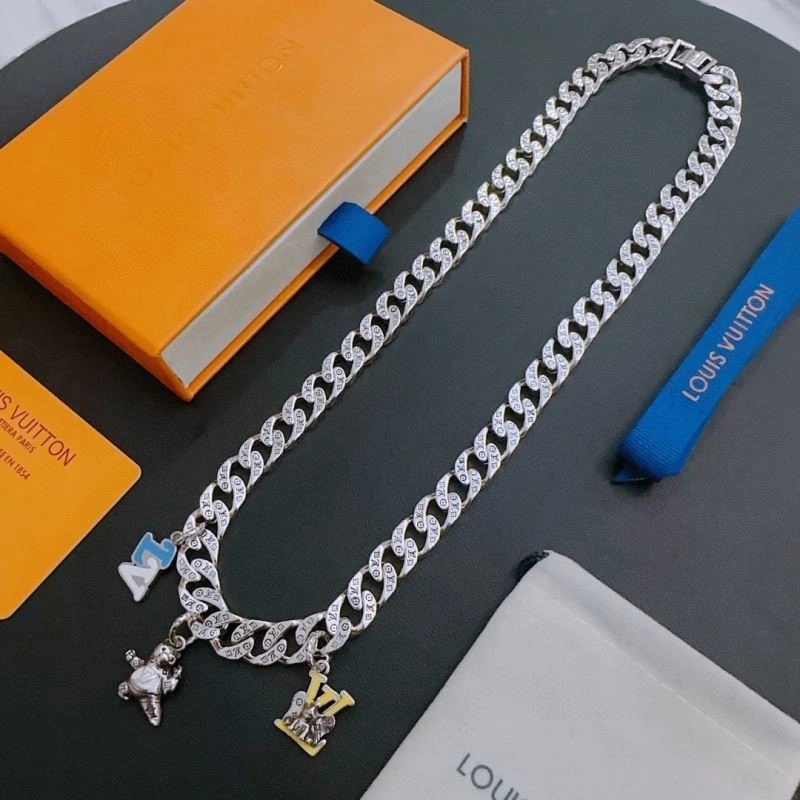 Louis Vuitton Necklaces Reliable 249257