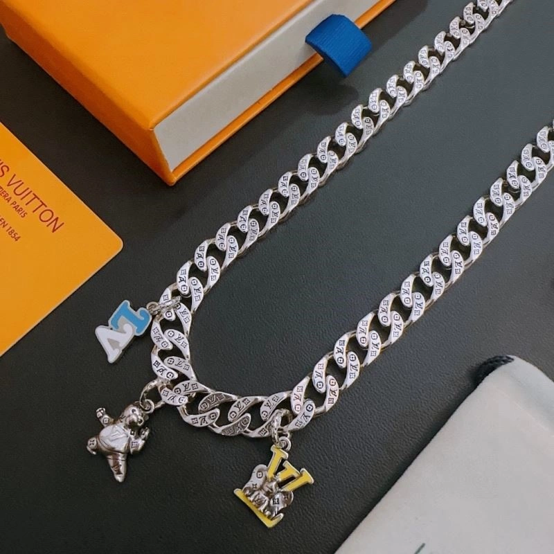 Louis Vuitton Necklaces Reliable 249257