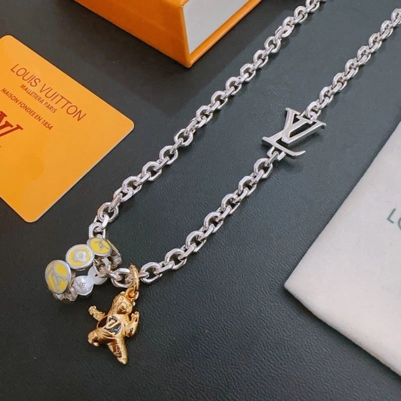 MultiPurpose Louis Vuitton Necklaces 249243