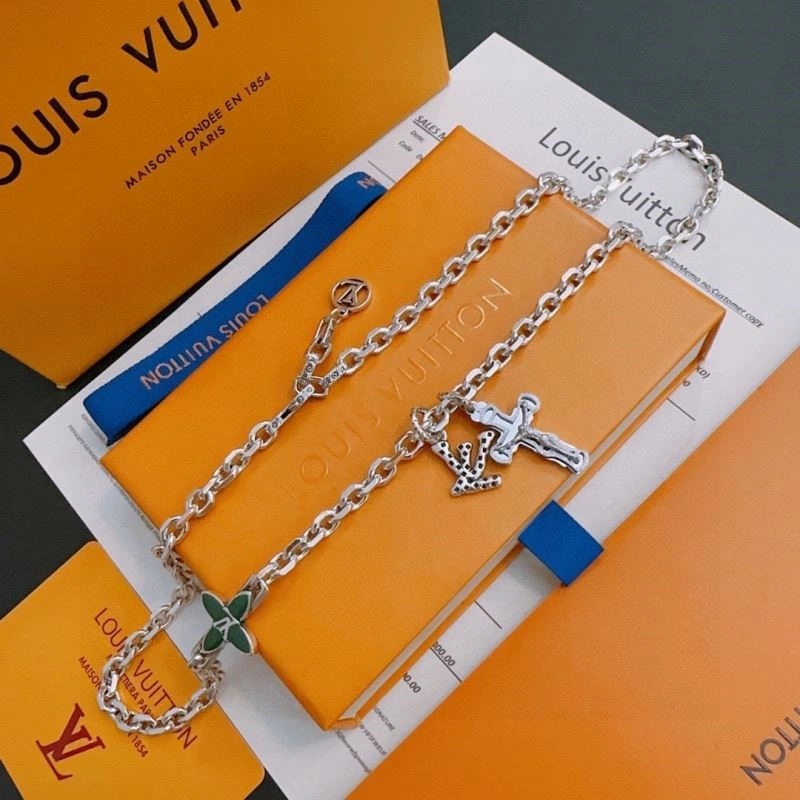 Louis Vuitton Necklaces UrbanStyle 249261
