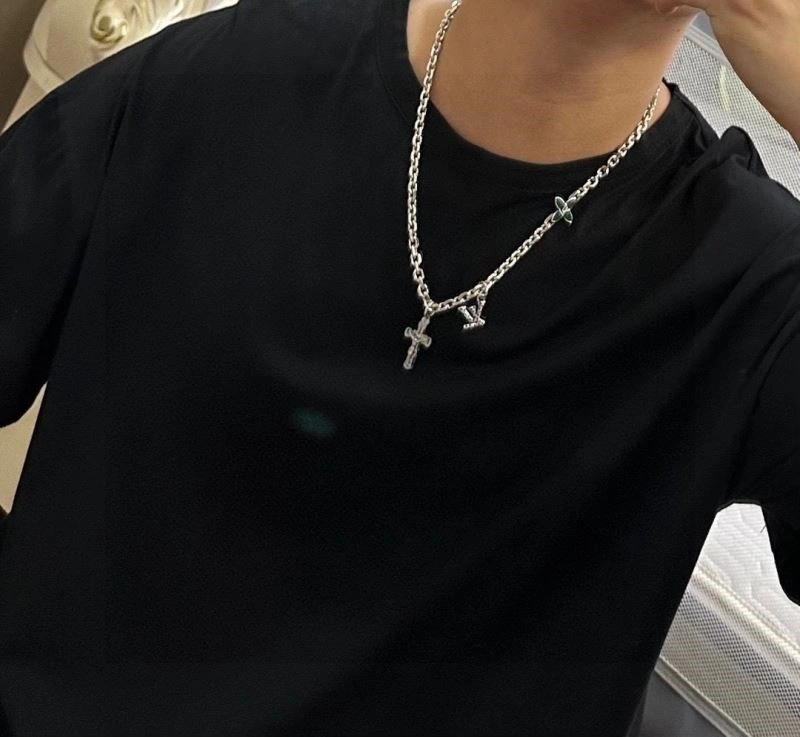 Louis Vuitton Necklaces UrbanStyle 249261