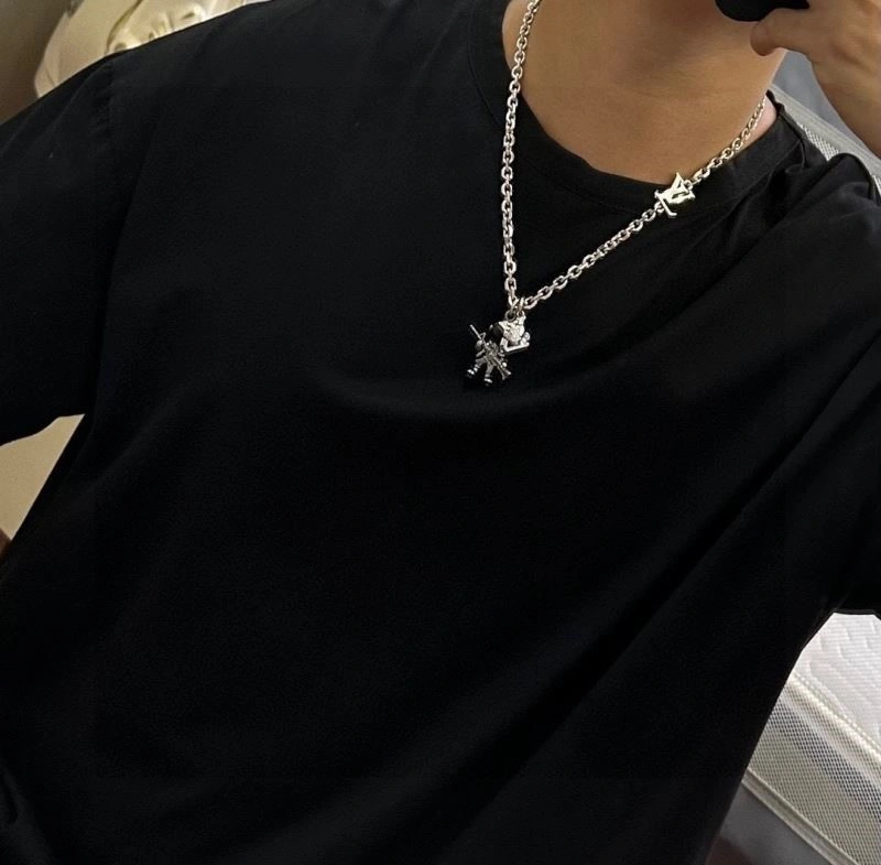 Louis Vuitton Necklaces Soft 249259