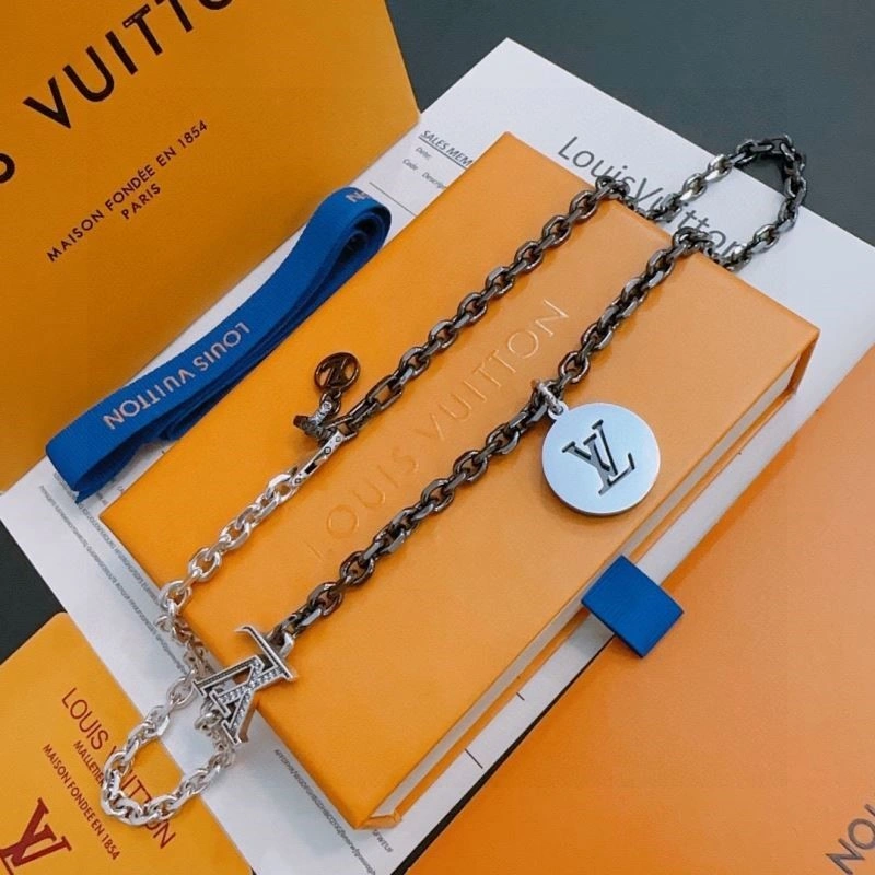 Louis Vuitton Necklaces TravelReady 249263