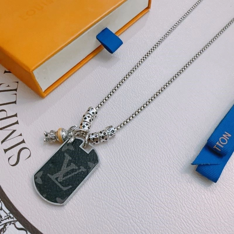 Louis Vuitton Necklaces Sophisticated 249248