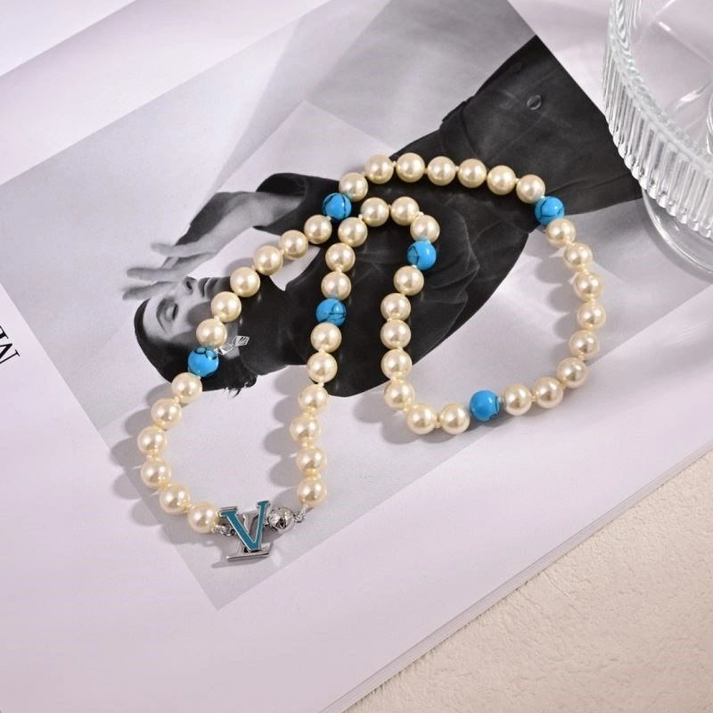 Louis Vuitton Necklaces Sleek 249232