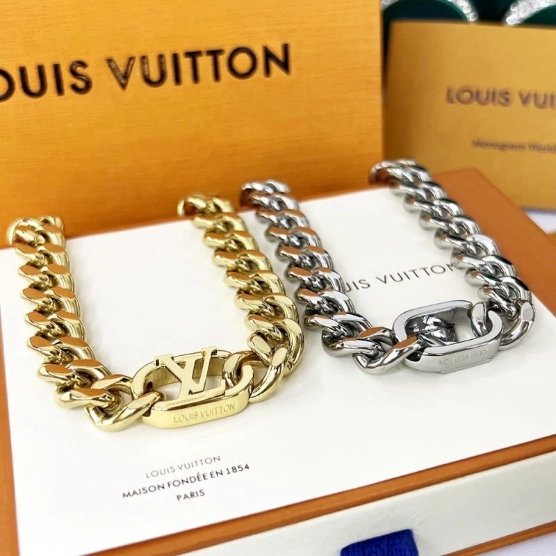 Louis Vuitton Necklaces AllSeason 249251
