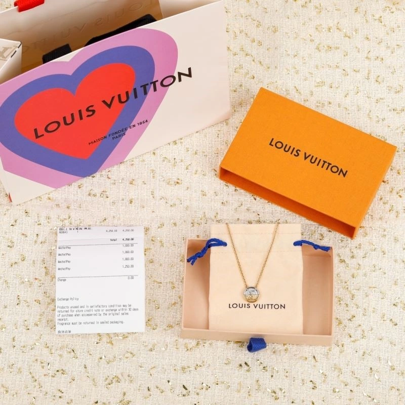 Comfortable Louis Vuitton Necklaces 249249