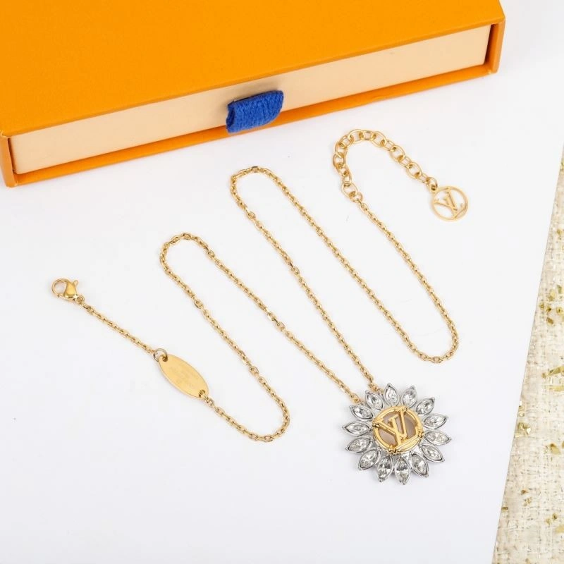 Contemporary Louis Vuitton Necklaces 249253
