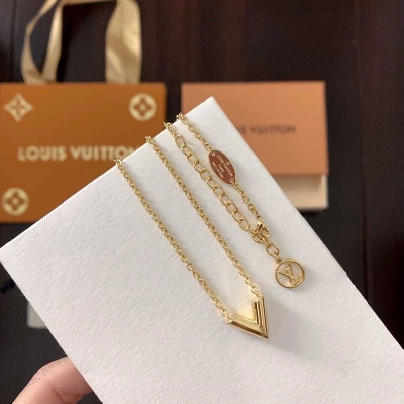Louis Vuitton Necklaces AllSeason 249233