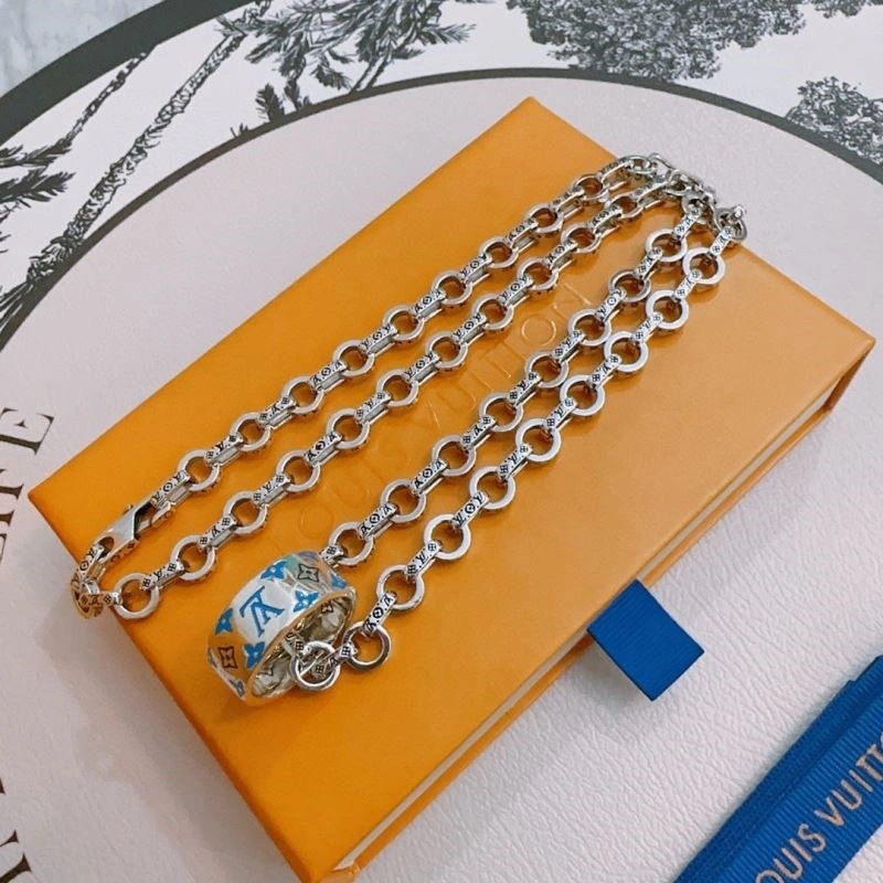 EyeCatching Louis Vuitton Necklaces 249231