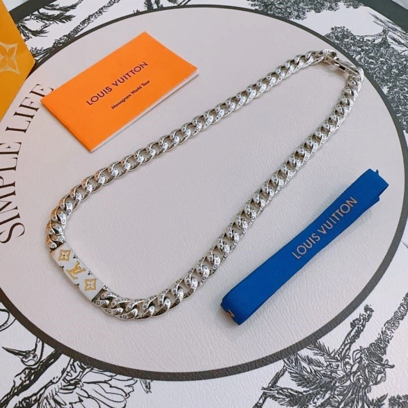 Louis Vuitton Necklaces Sporty 249229