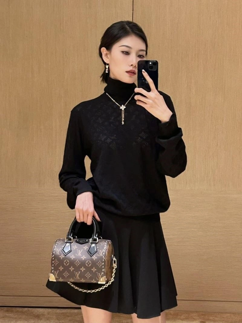 OnTrend Louis Vuitton Necklaces 249228