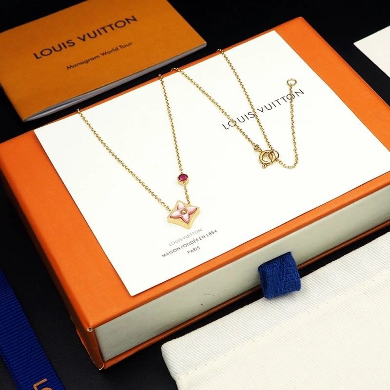 FreshLook Louis Vuitton Necklaces 249212