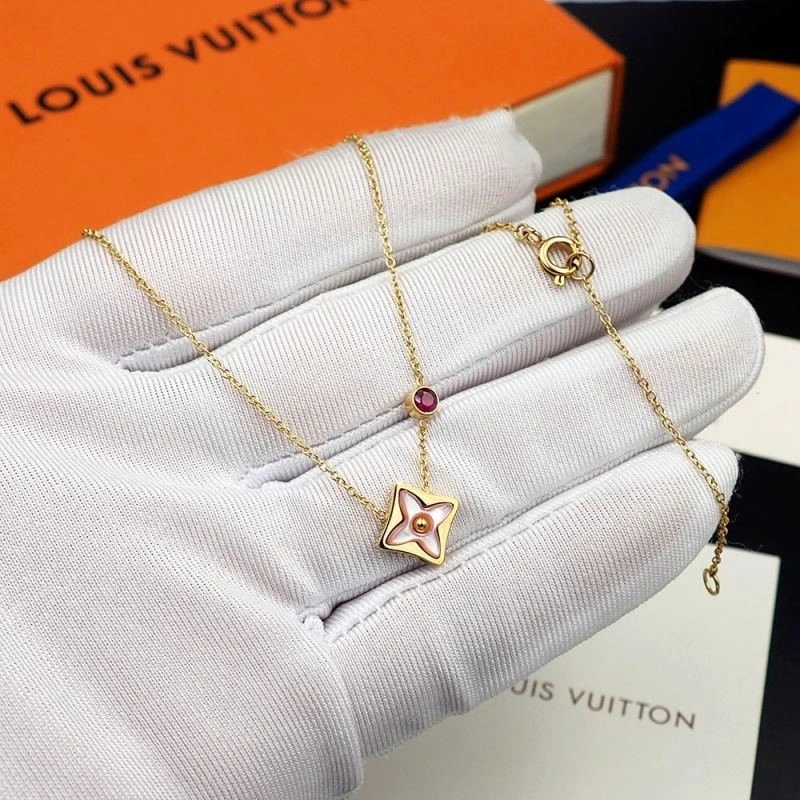 FreshLook Louis Vuitton Necklaces 249212