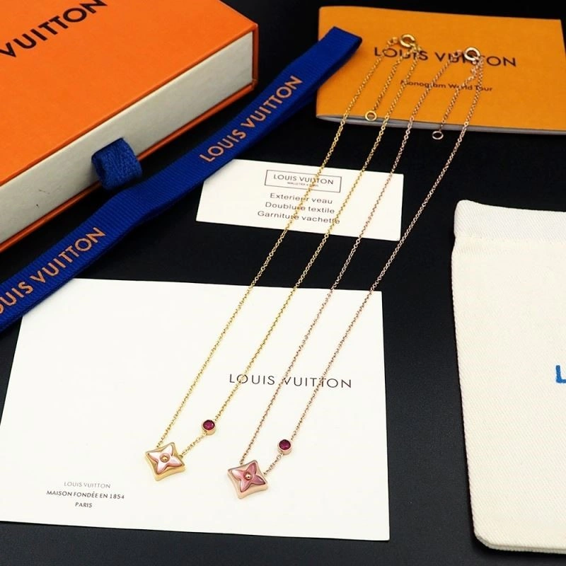 Louis Vuitton Necklaces Versatile 249216