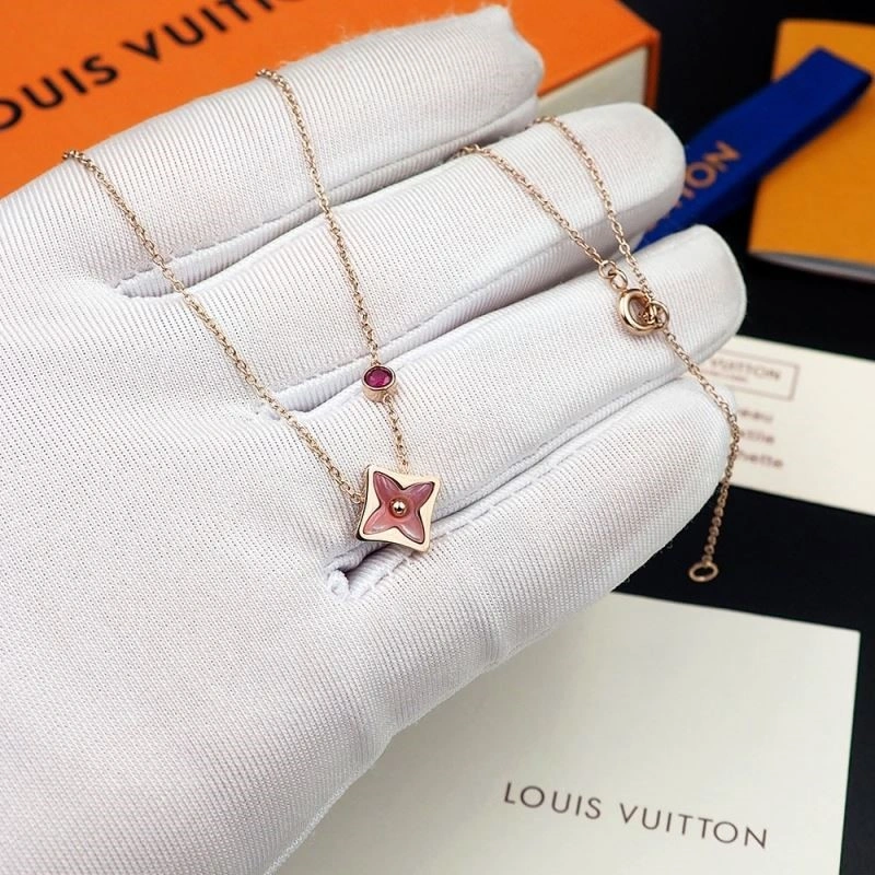 Louis Vuitton Necklaces Versatile 249216