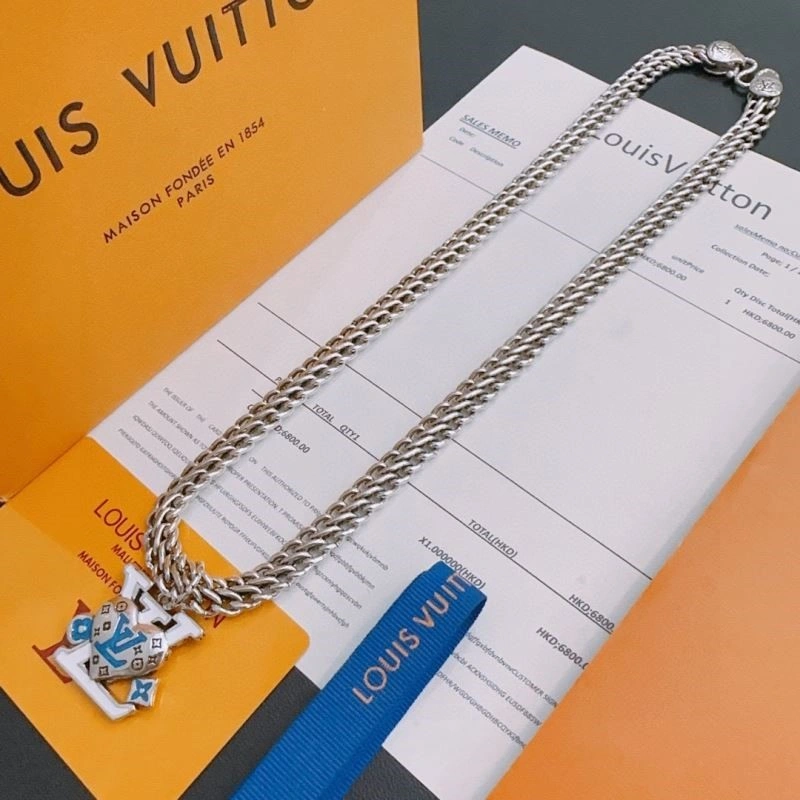Louis Vuitton Necklaces Durable 249208