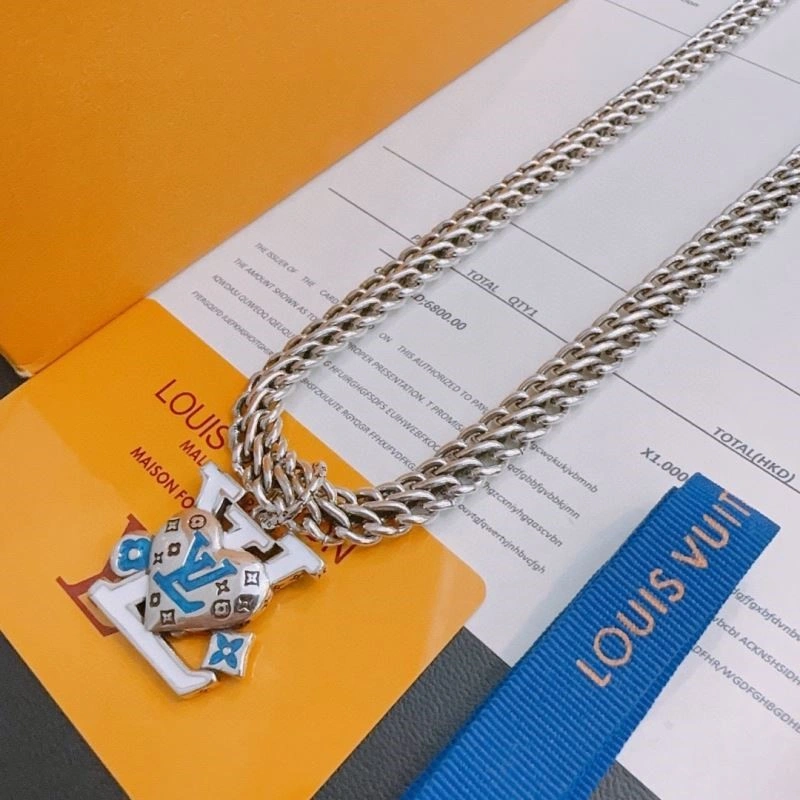 Louis Vuitton Necklaces Durable 249208
