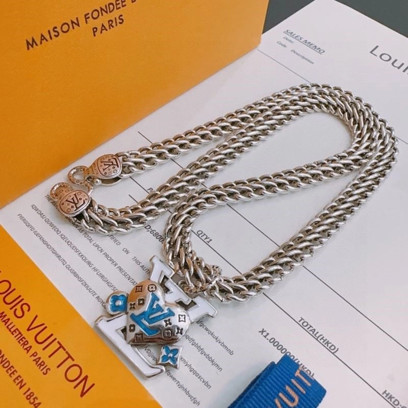 Louis Vuitton Necklaces Durable 249208
