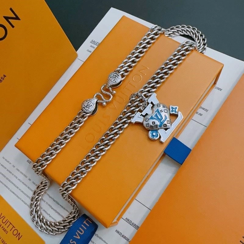 Louis Vuitton Necklaces Durable 249208