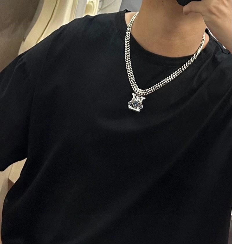 Louis Vuitton Necklaces Durable 249208