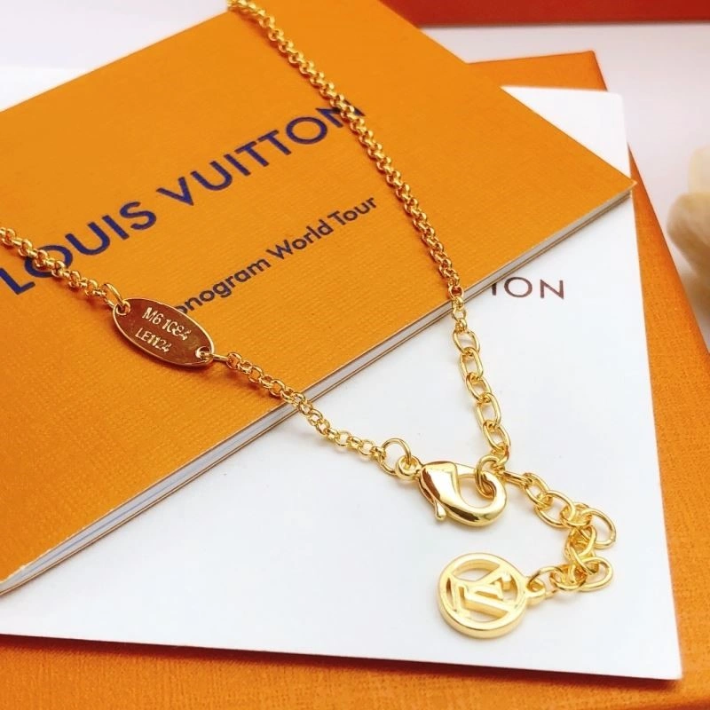 EyeCatching Louis Vuitton Necklaces 248993