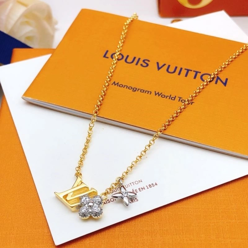EyeCatching Louis Vuitton Necklaces 248993