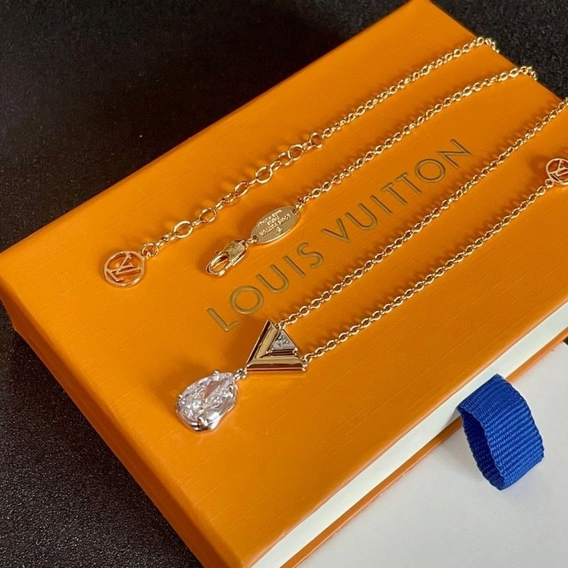 Louis Vuitton Necklaces ModernLook 248972