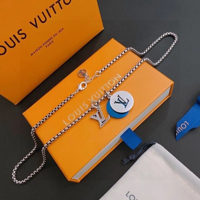 Thermal Louis Vuitton Necklaces 248969