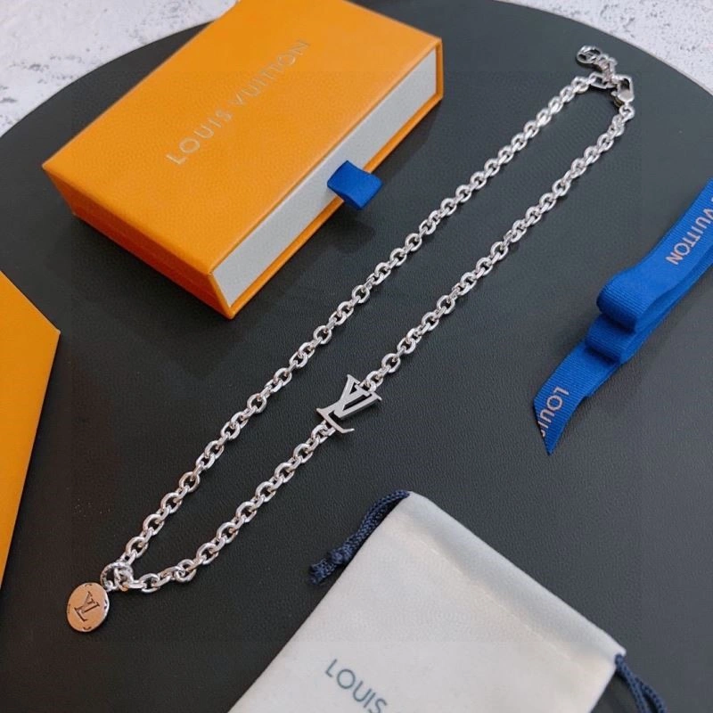 StreetReady Louis Vuitton Necklaces 248968