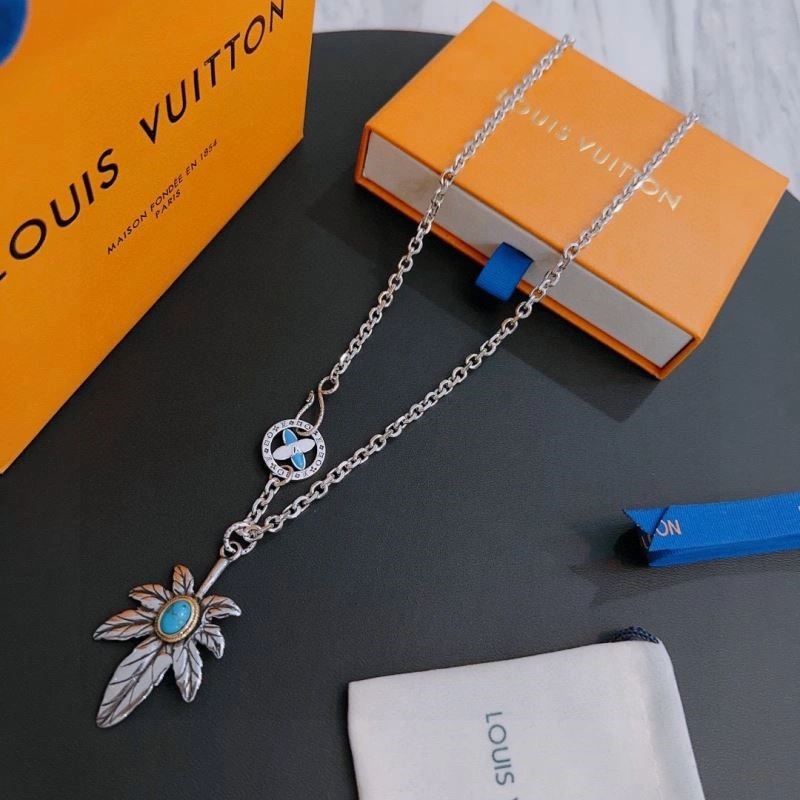 Comfortable Louis Vuitton Necklaces 248965