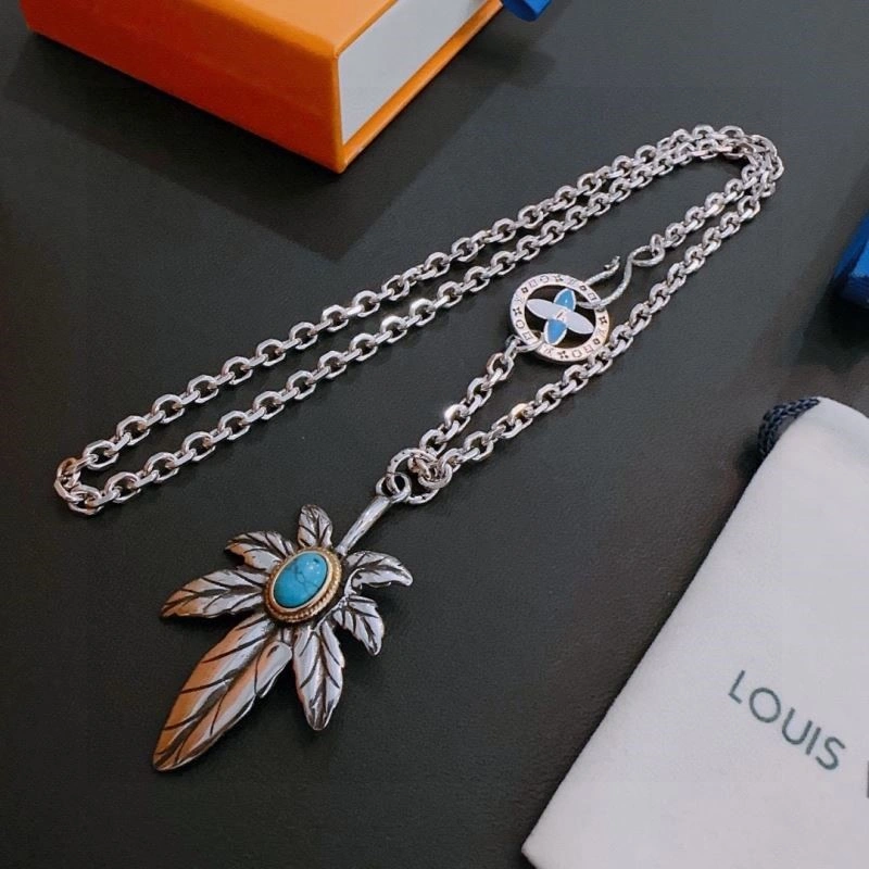 Comfortable Louis Vuitton Necklaces 248965