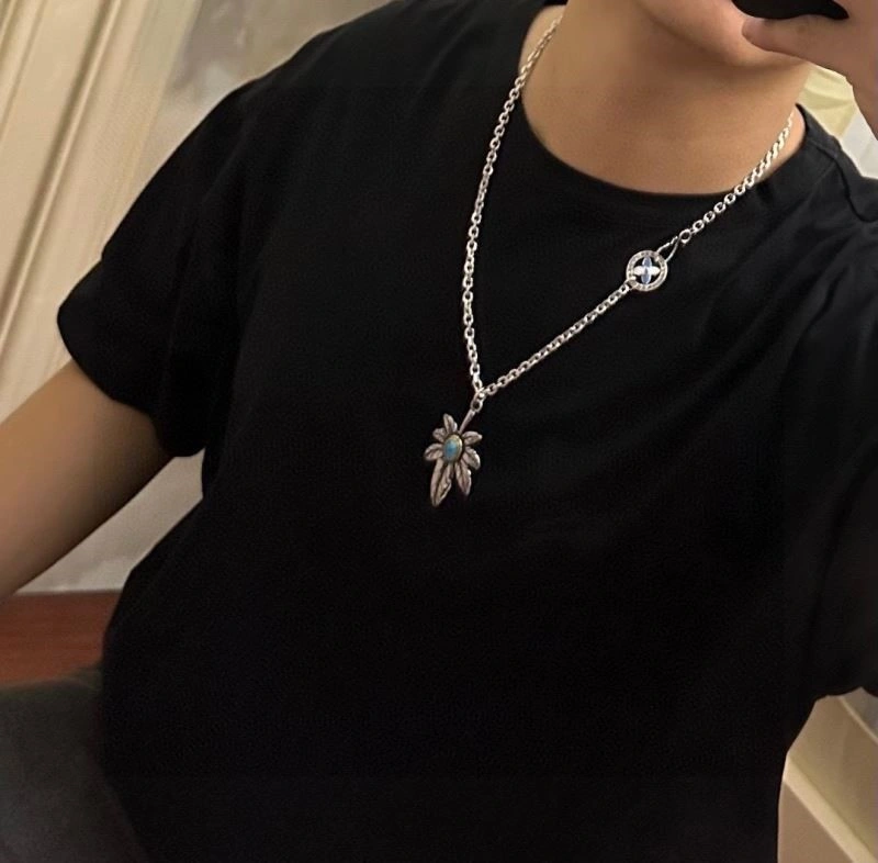 Comfortable Louis Vuitton Necklaces 248965